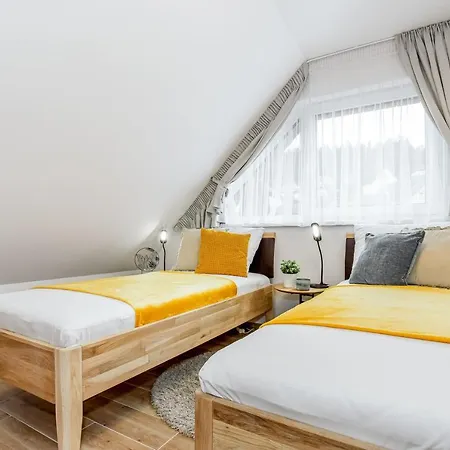 Karlovy Dvory Holiday home *